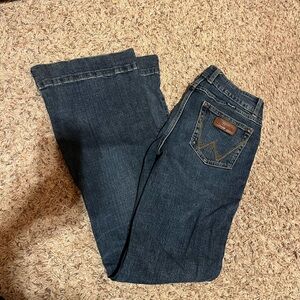 Wrangler Women’s Trousers/flair Jeans